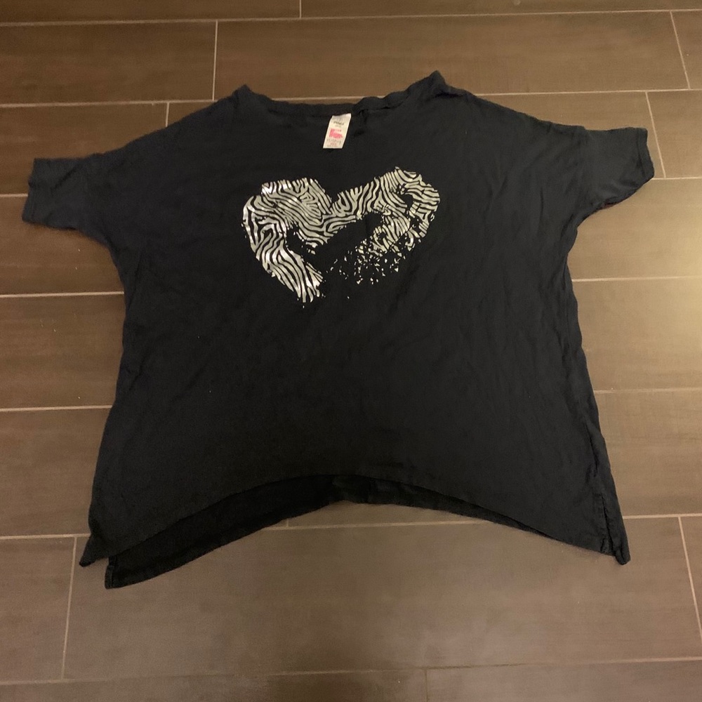 Zumba Women’s XS/Small Black Top with Silver Heart